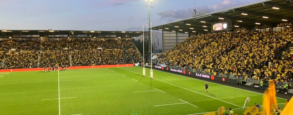 Tribunes du Stade Marcel-Deflandre à La Rochelle lors d'une rencontre de rugby