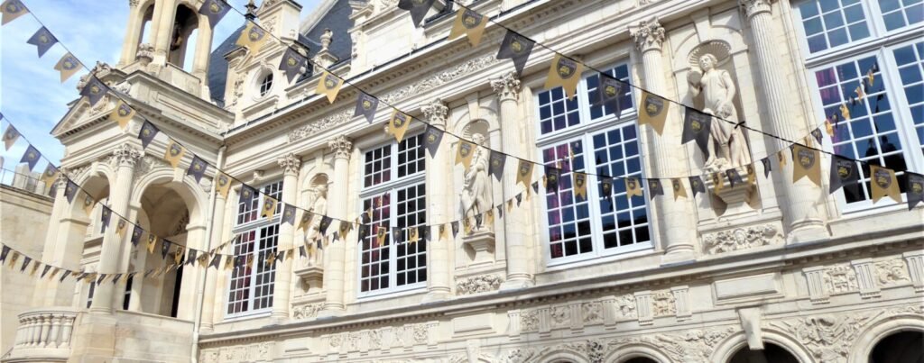 Façade de l'hôtel de ville de La Rochelle
